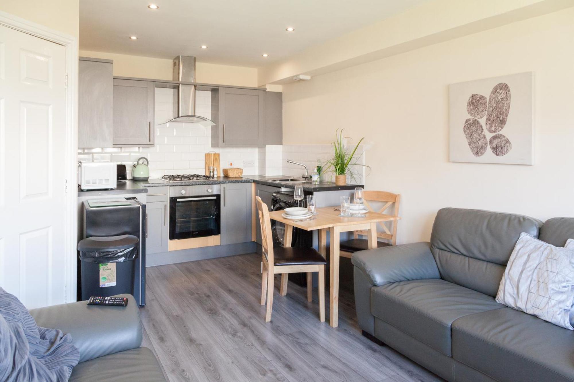 Pinfold Court Apartments Ноусли Экстерьер фото